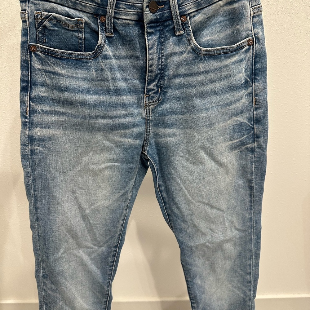 Buckle Black Light Blue Denim Jeans